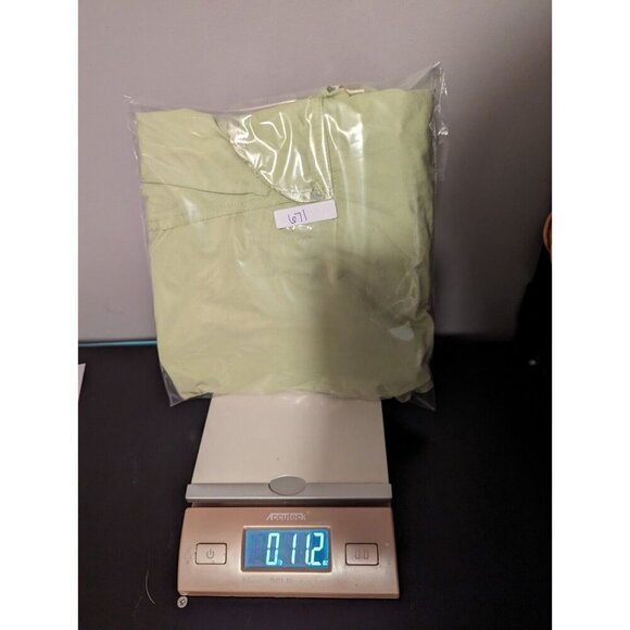 DKNY Women Size 7draw string cargo capris pants Lime Green Multi Pockets - Picture 16 of 16